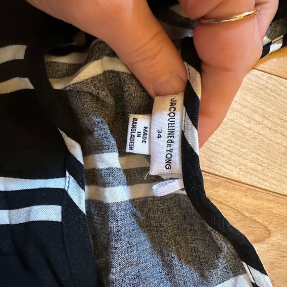 Stripped dressy top - Picture 3 of 3